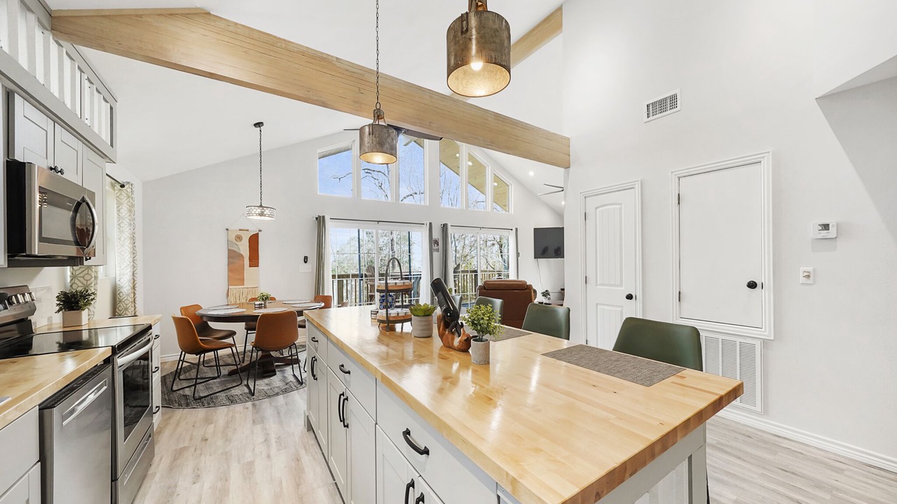 Photo of Kitchen in Pointblank