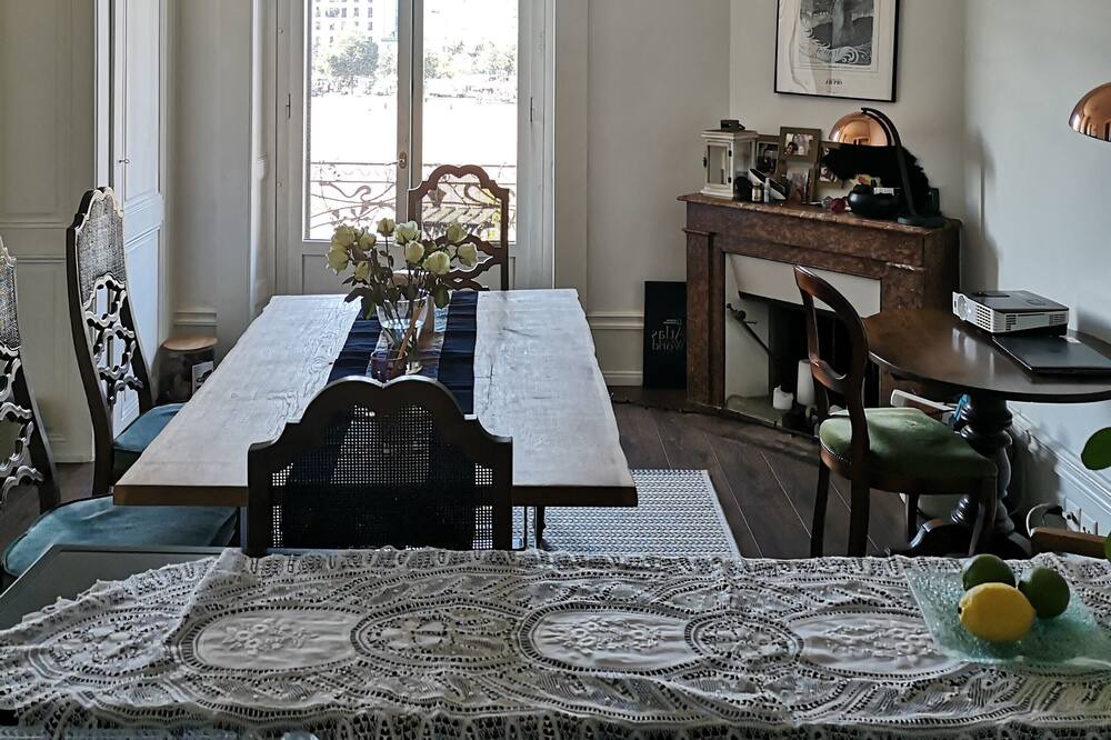 Photo of Livingroom in Les Bastions
