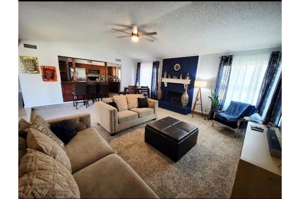 Photo of Livingroom in Mesquite