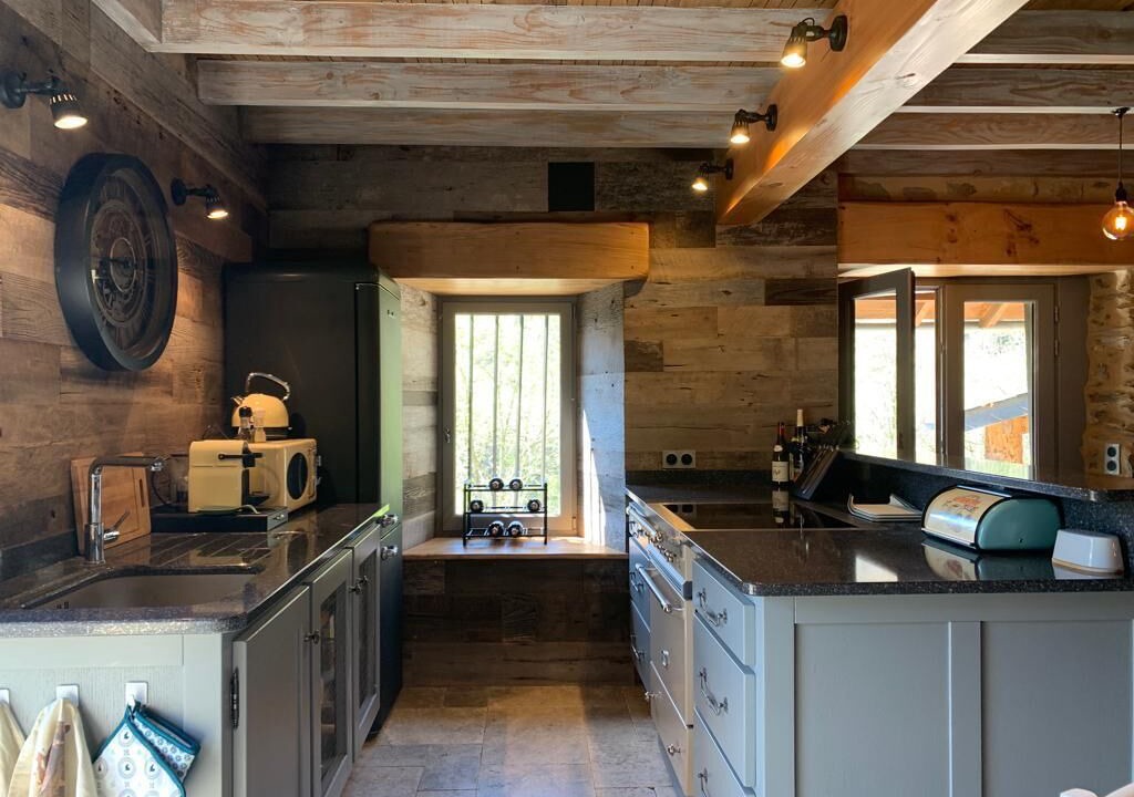 Photo of Kitchen in Louvie-Soubiron