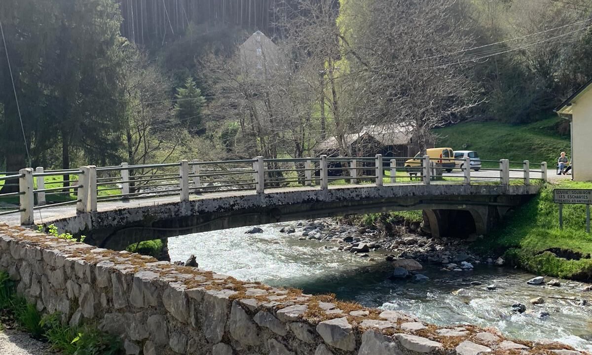 Photo of Outdoor in Louvie-Soubiron