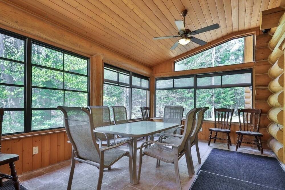 Photo of Outdoor in Fiddler Lake Resort