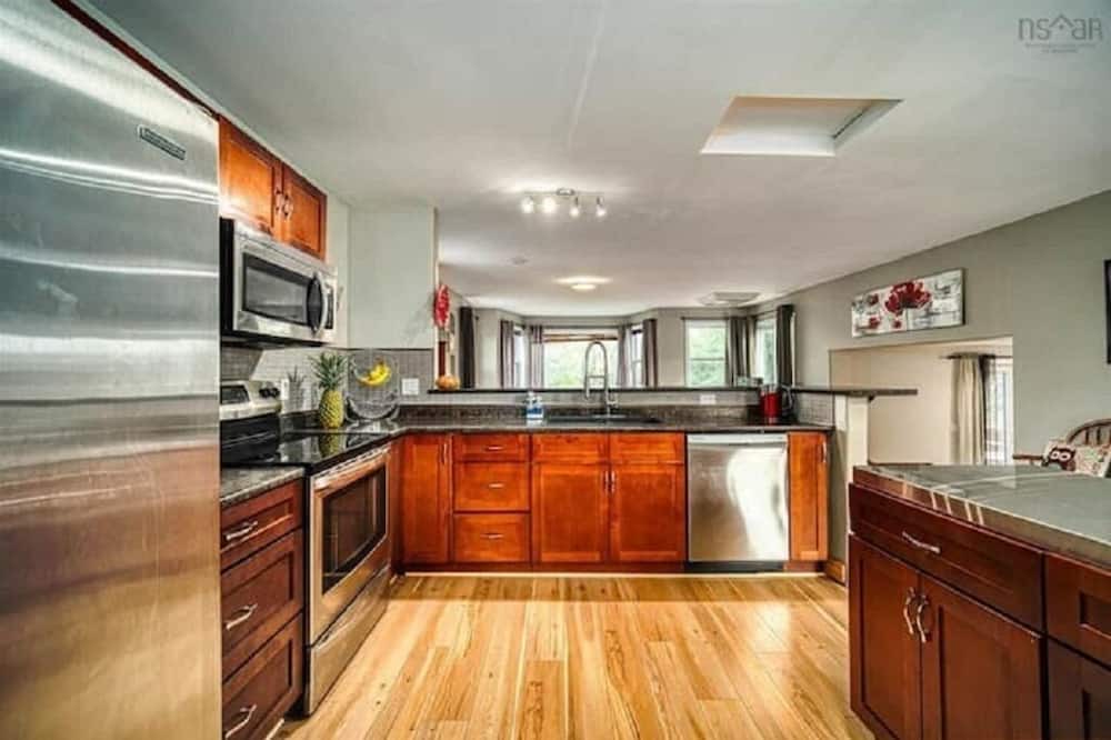 Photo of Kitchen in Timberlea