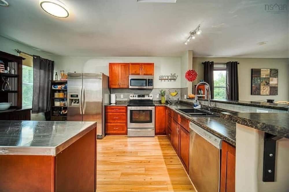 Photo of Kitchen in Timberlea
