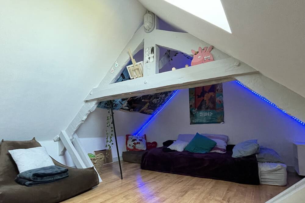 Photo of Bedroom in Saint-Juvat