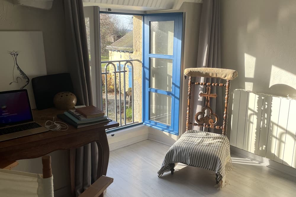 Photo of Bedroom in Saint-Juvat