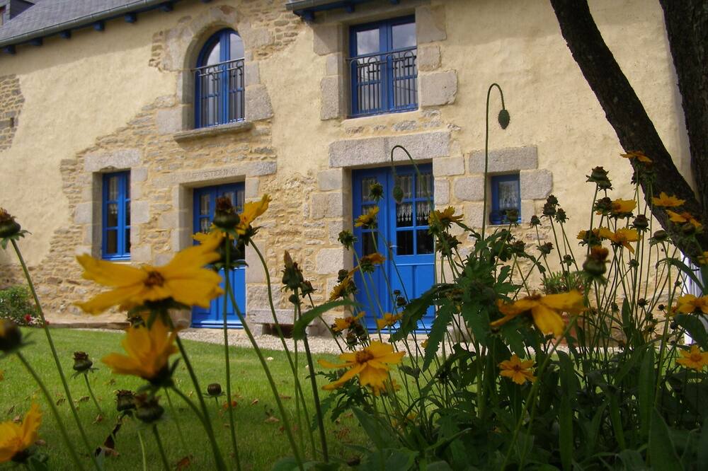 Photo of Outdoor in Saint-Juvat