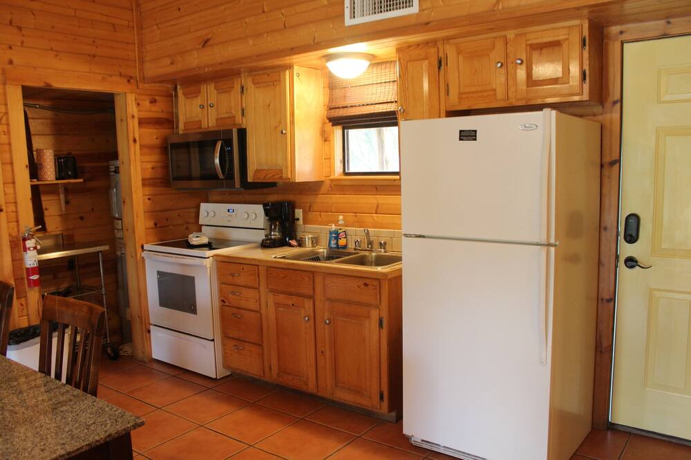 Photo of Kitchen in Leakey