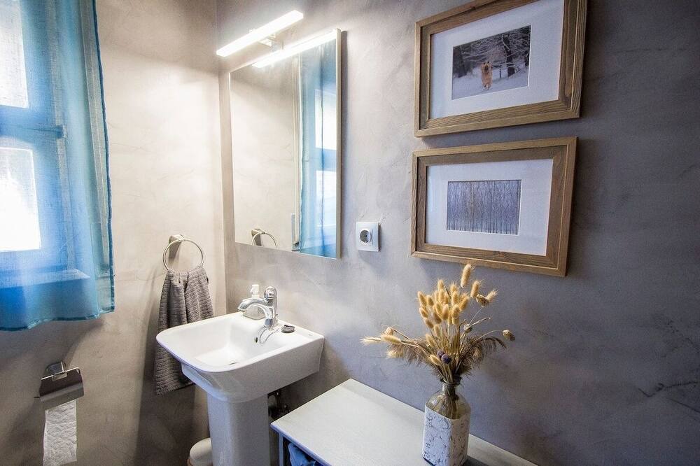 Photo of Bathroom in Sant Cebria de Vallalta