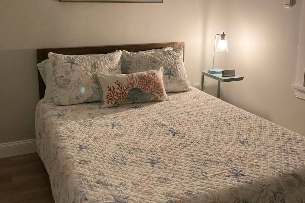 Photo of Bedroom in Nahant