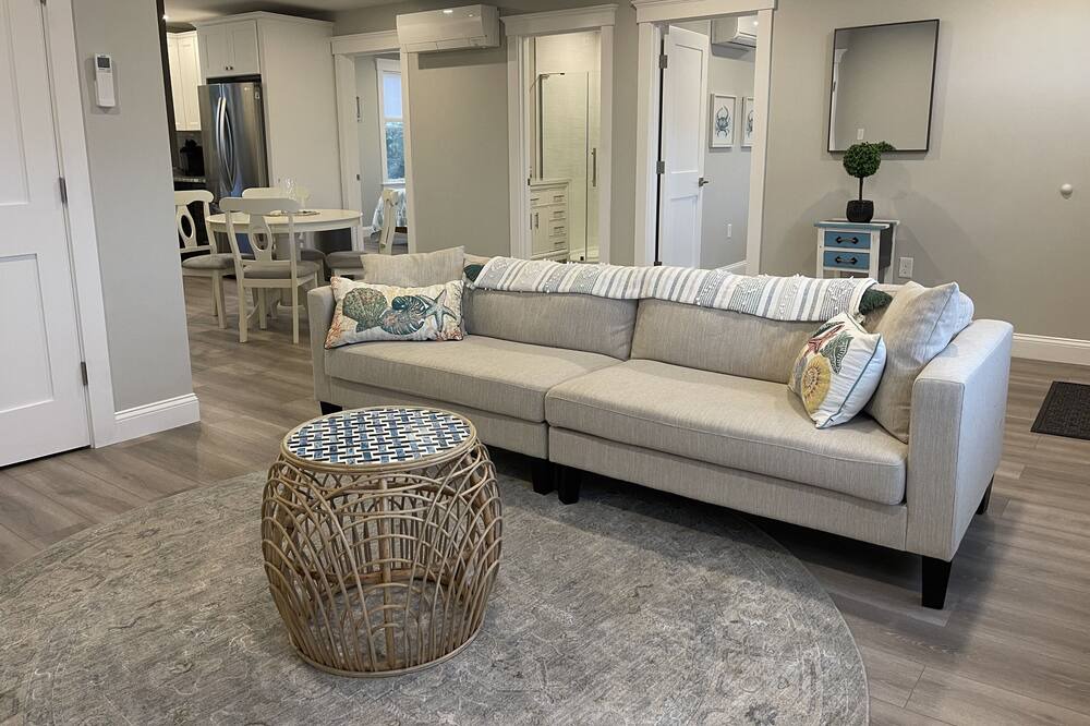 Photo of Livingroom in Nahant