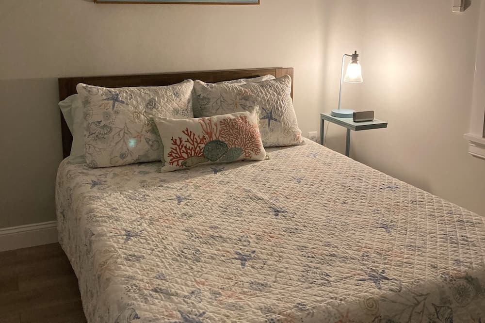 Photo of Bedroom in Nahant