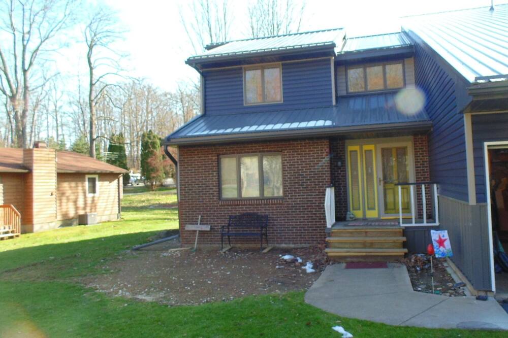 Photo of Outdoor in Treasure Lake