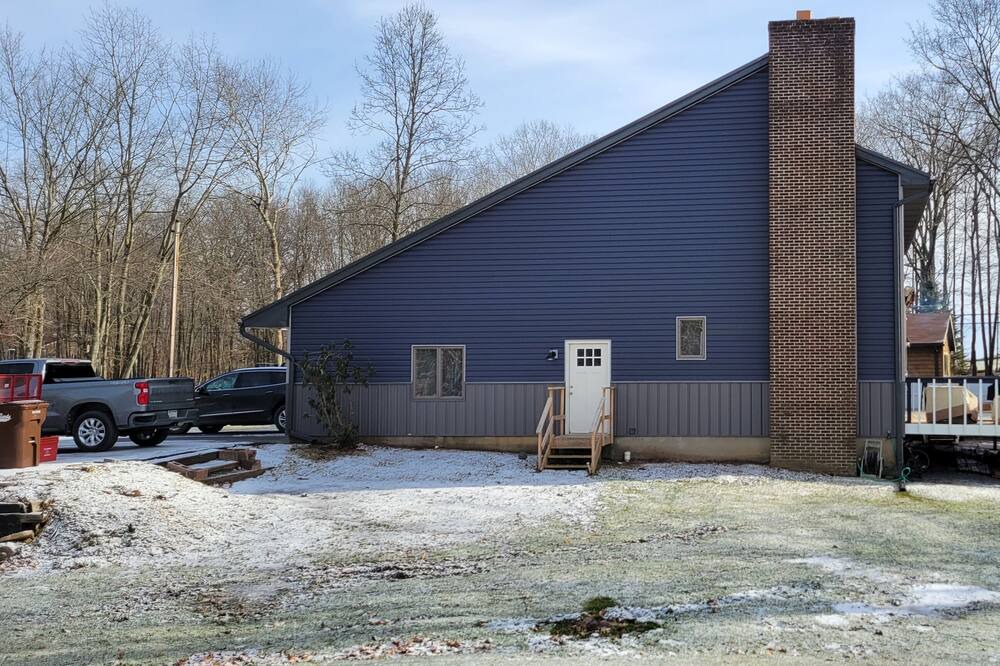 Photo of Outdoor in Treasure Lake