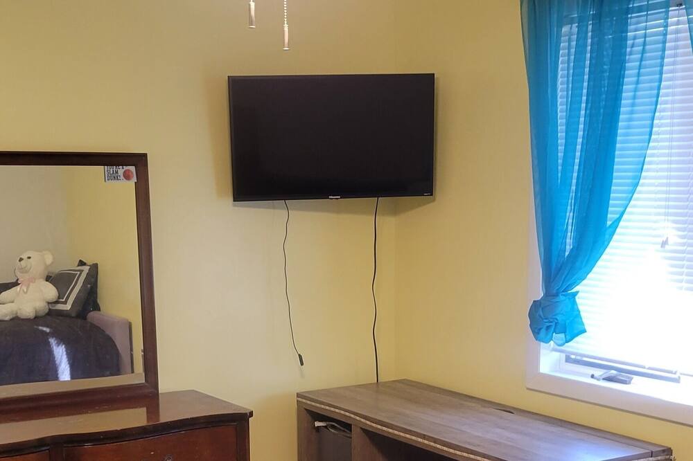 Photo of Livingroom in Treasure Lake