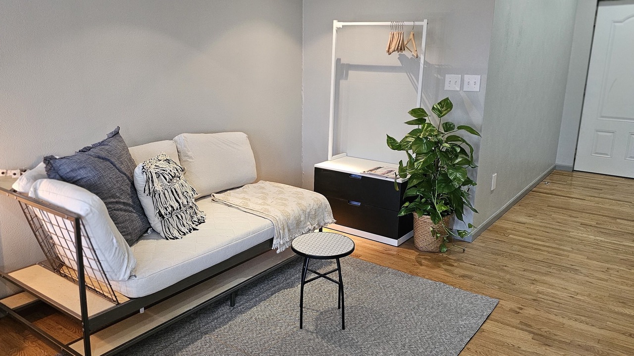 Photo of Others in Aurora