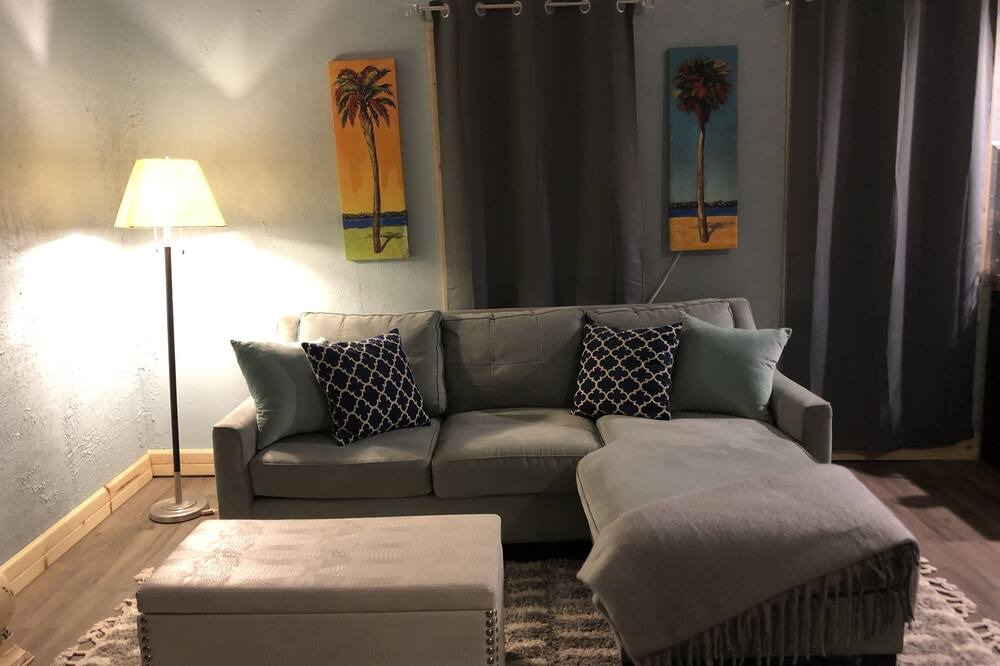Photo of Livingroom in Surfside Beach