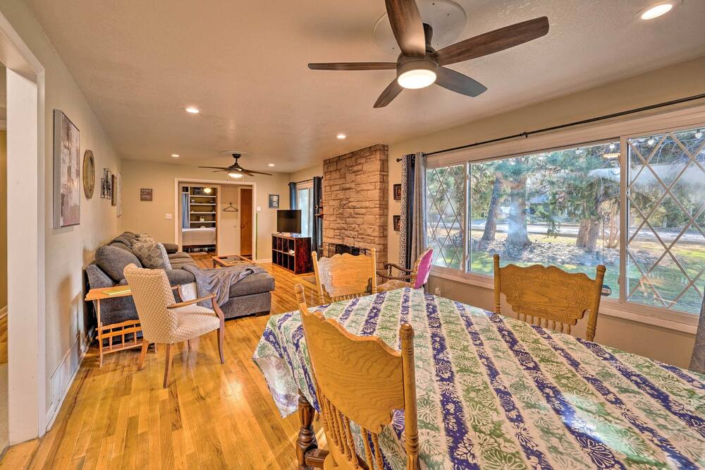 Photo of Bedroom in Caldwell