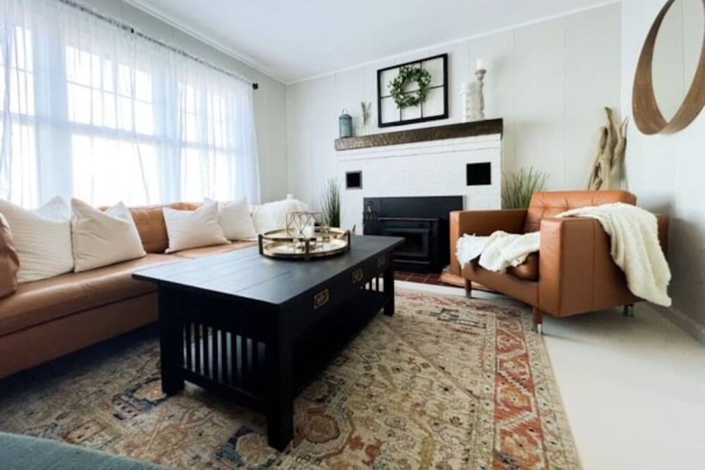 Photo of Livingroom in Piney Point