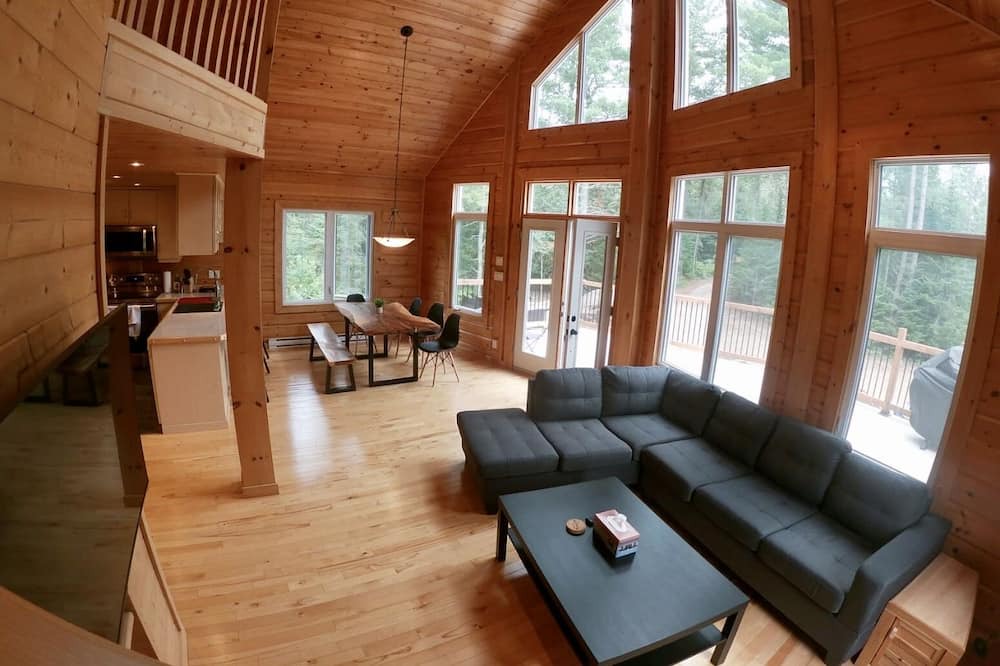 Photo of Livingroom in Saint Come