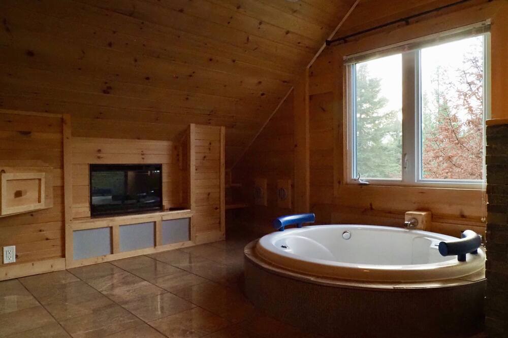 Photo of Bathroom in Saint Come