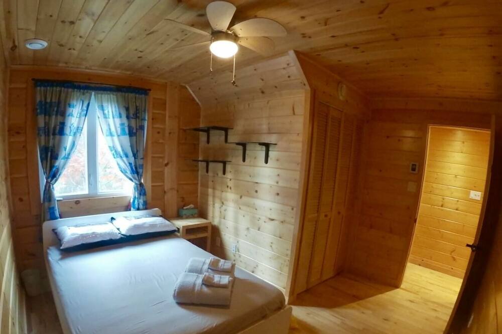 Photo of Bedroom in Saint Come