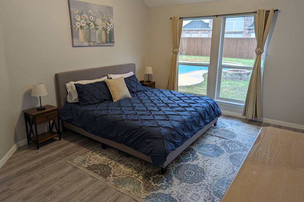 Photo of Bedroom in Rowlett