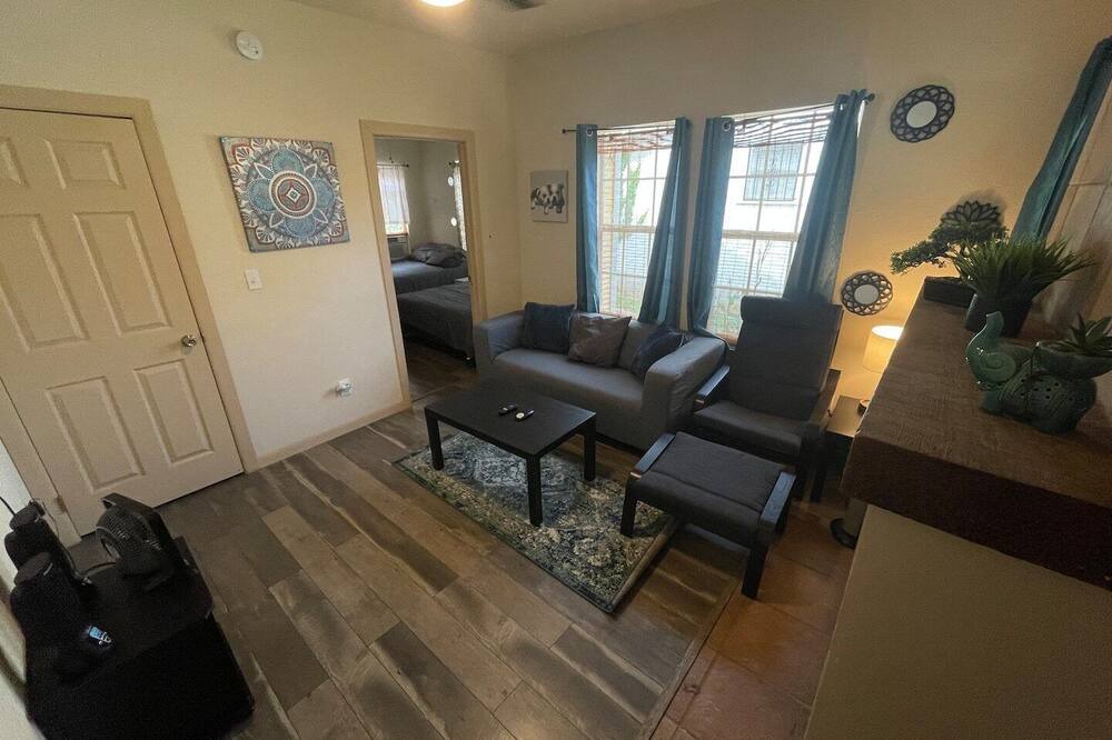 Photo of Livingroom in Alta Vista