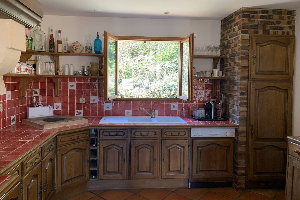Photo of Kitchen in Joncelets
