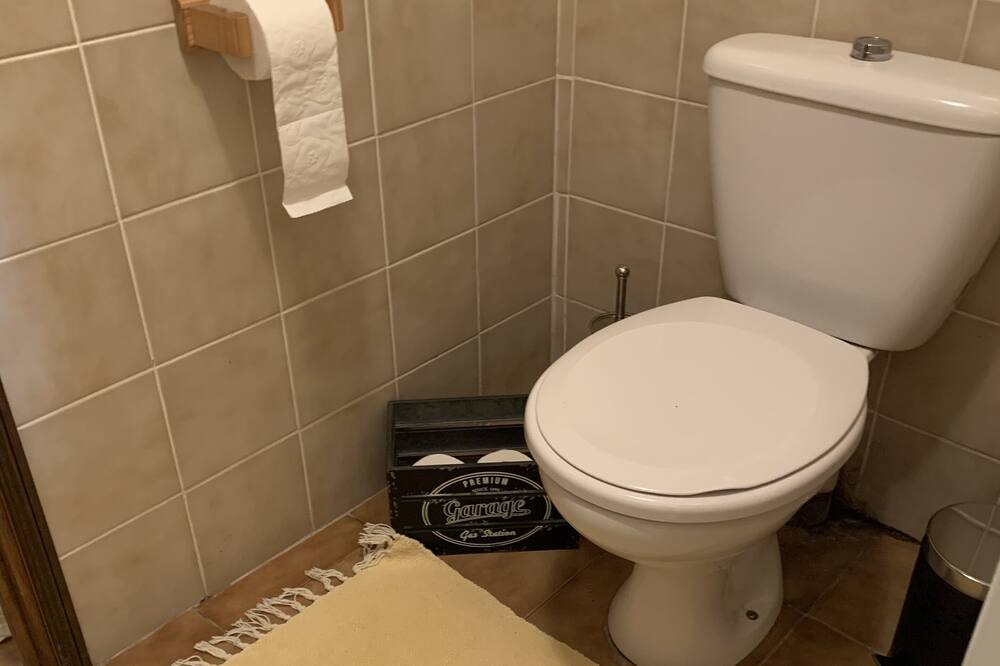 Photo of Bathroom in Joncelets