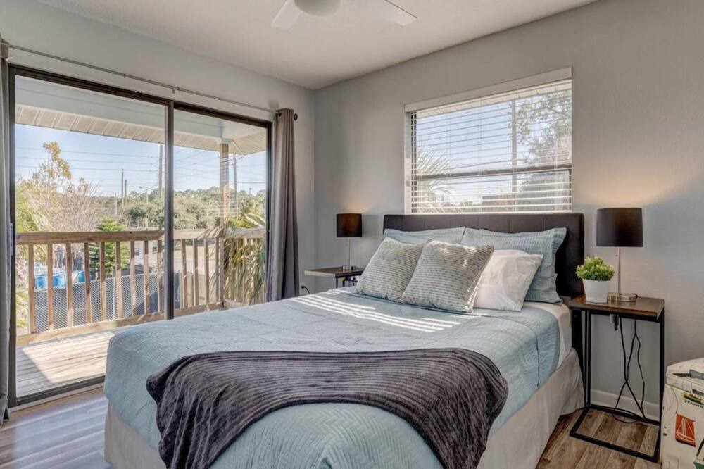 Photo of Bedroom in Hudson Beach Estates