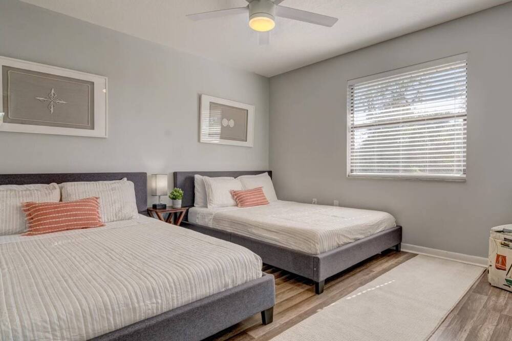 Photo of Bedroom in Hudson Beach Estates
