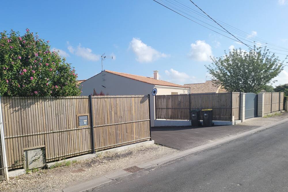 Photo of Outdoor in Medis