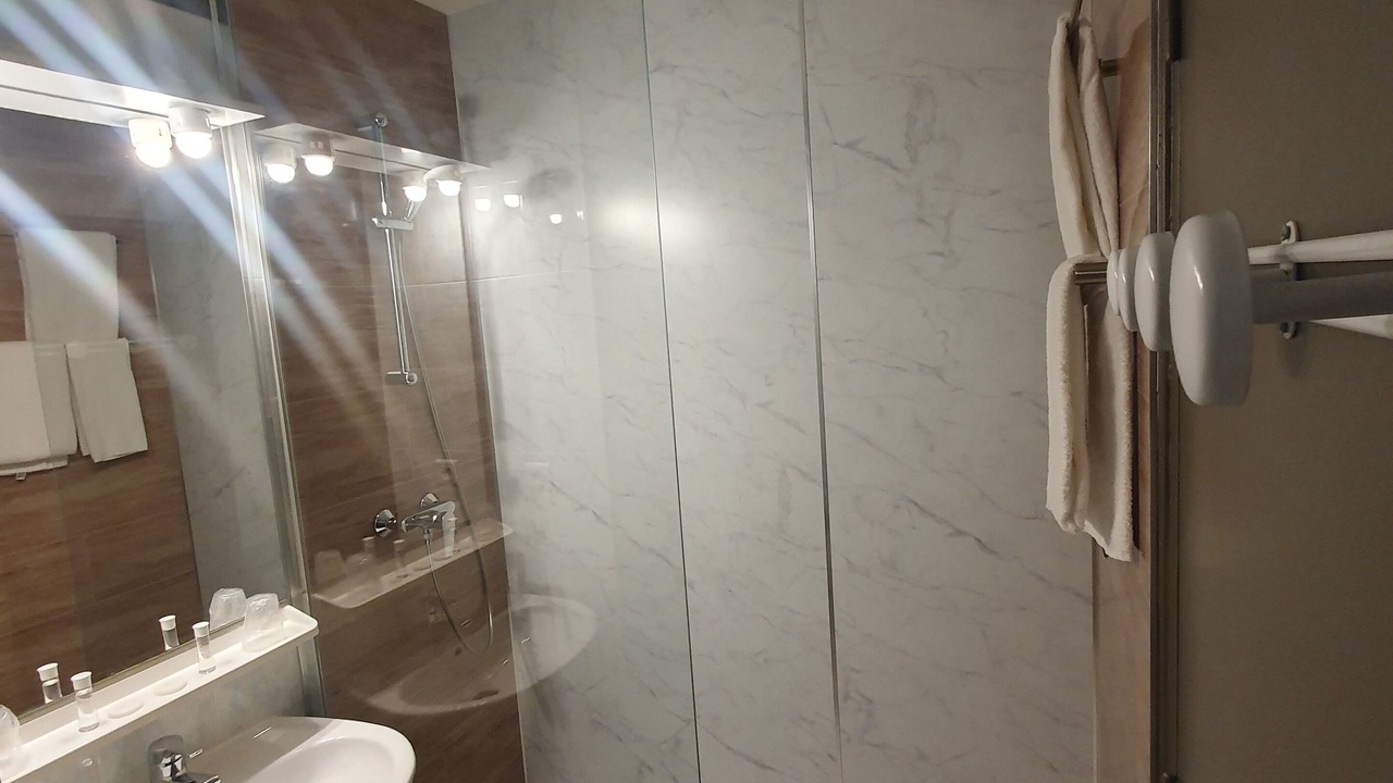 Photo of Bathroom in Pornic