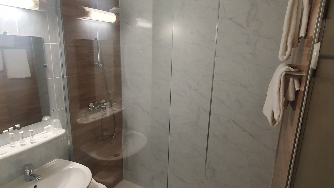 Photo of Bathroom in Pornic