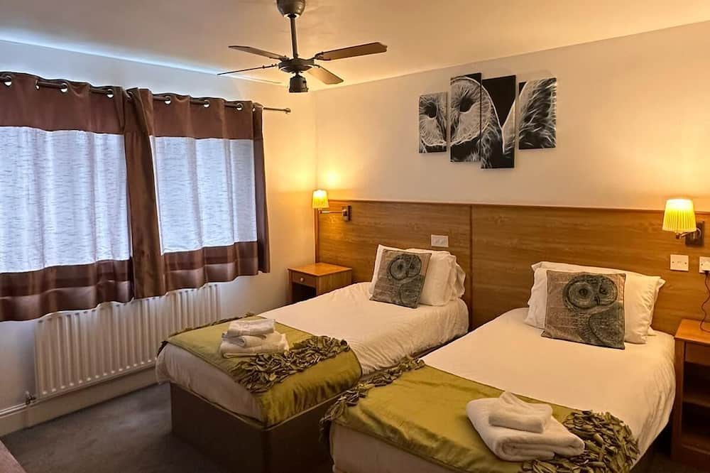 Photo of Bedroom in Winnersh