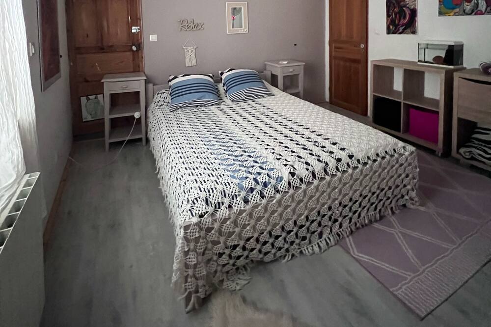 Photo of Bedroom in Bernis