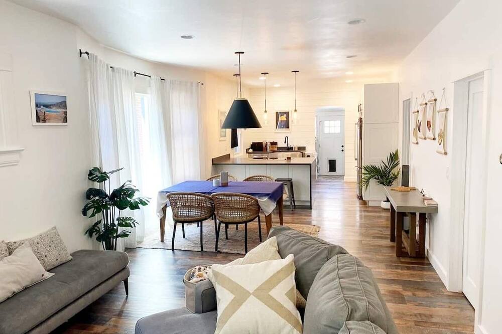 Photo of Livingroom in West Highland