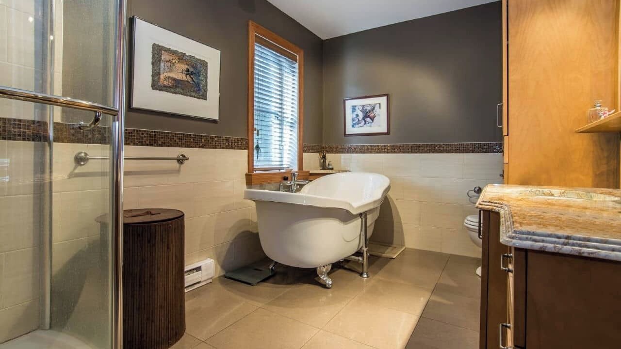 Photo of Bathroom in Deauville