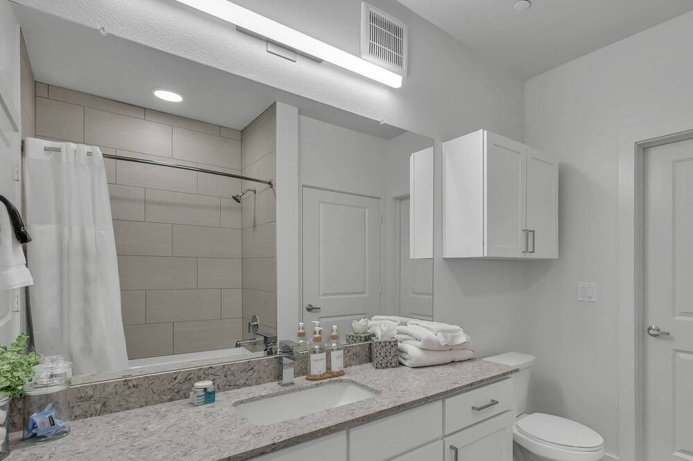 Photo of Bathroom in Spring