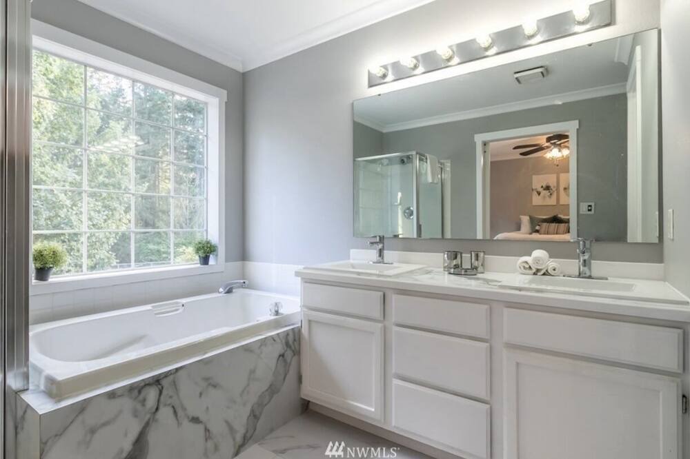 Photo of Bathroom in Graham