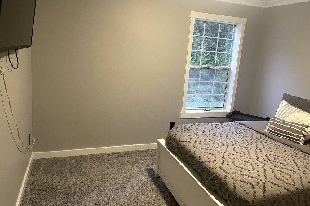 Photo of Bedroom in Graham
