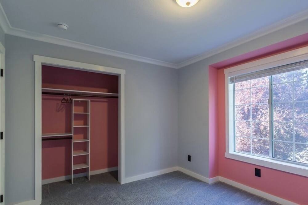 Photo of Bedroom in Graham