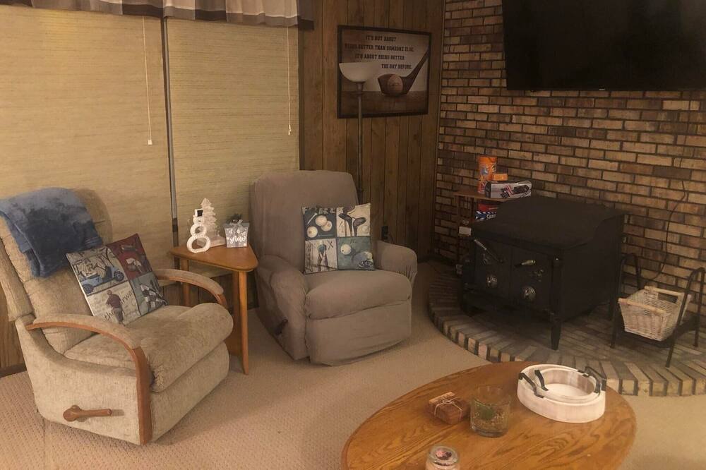 Photo of Livingroom in Gladwin