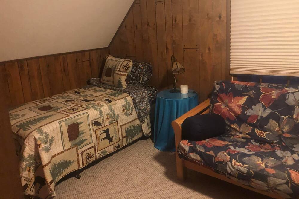 Photo of Bedroom in Gladwin