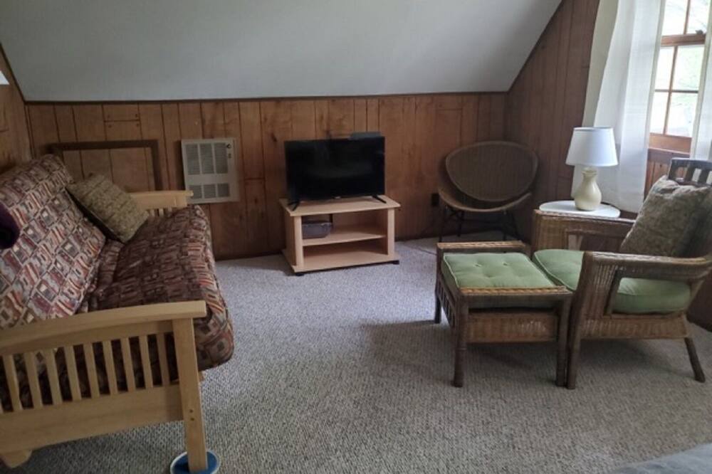 Photo of Livingroom in Gladwin