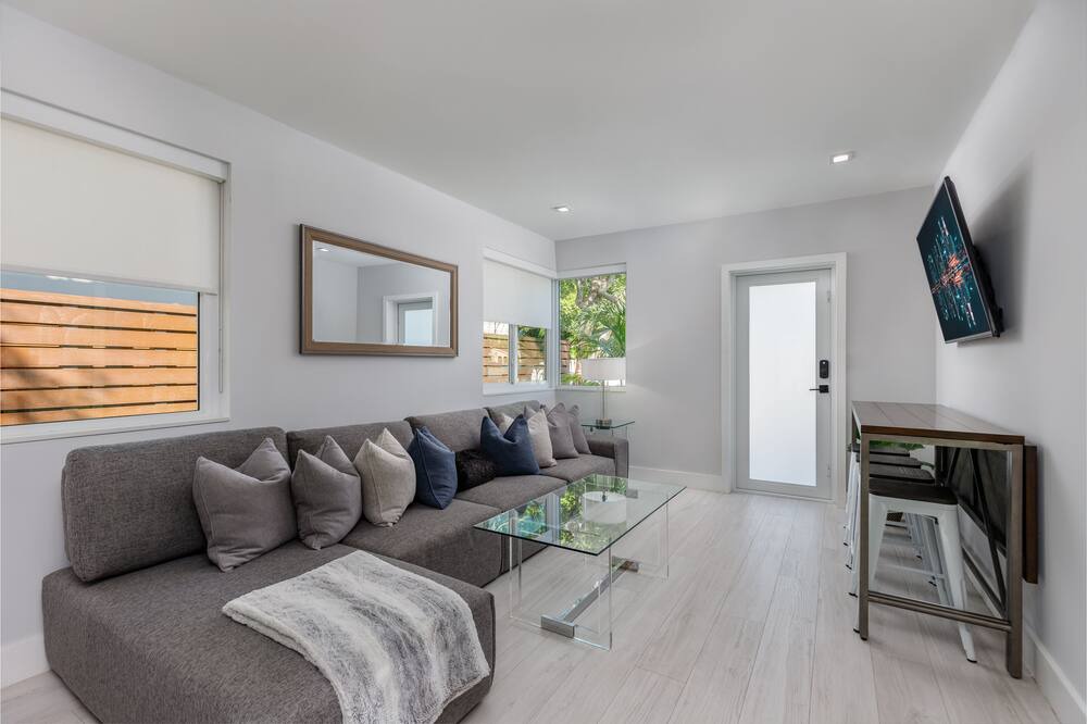 Photo of Livingroom in Colee Hammock