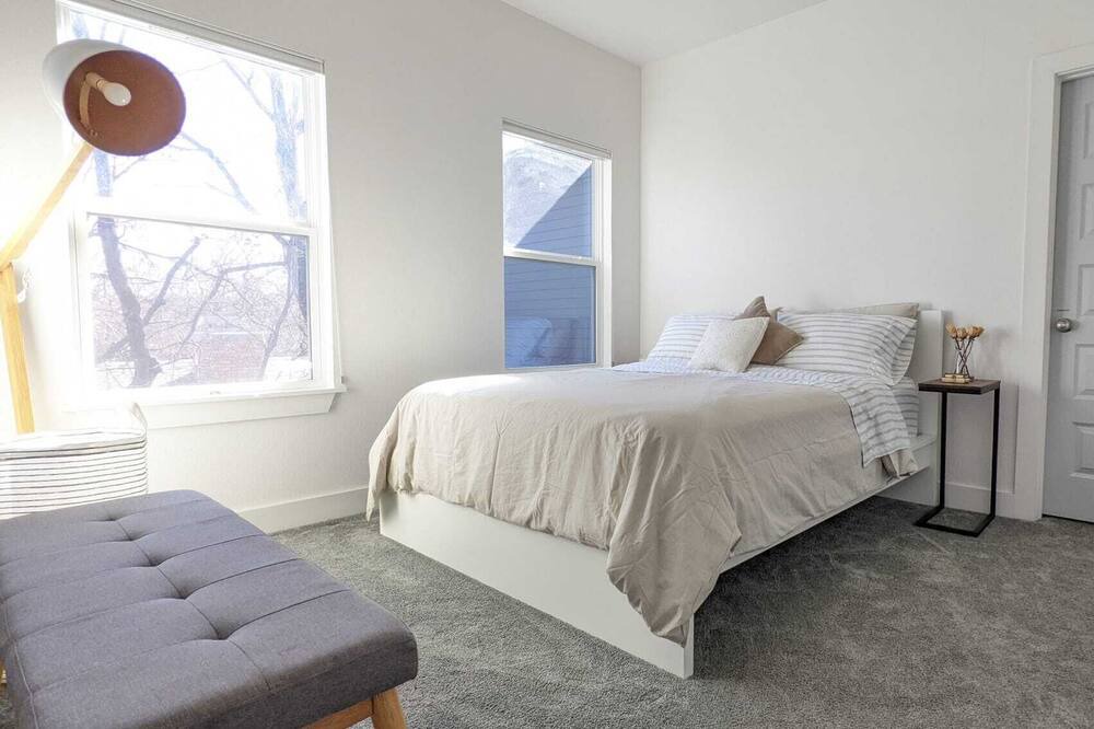 Photo of Bedroom in South Lamar