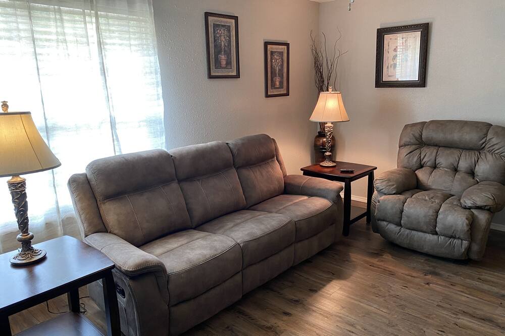 Photo of Livingroom in Poteau