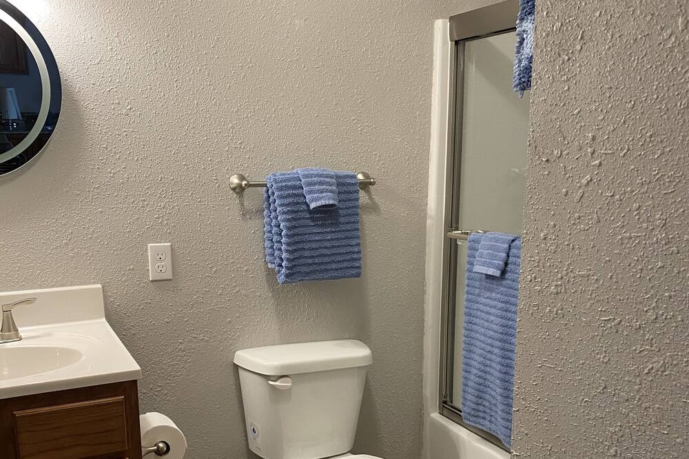 Photo of Bathroom in Poteau